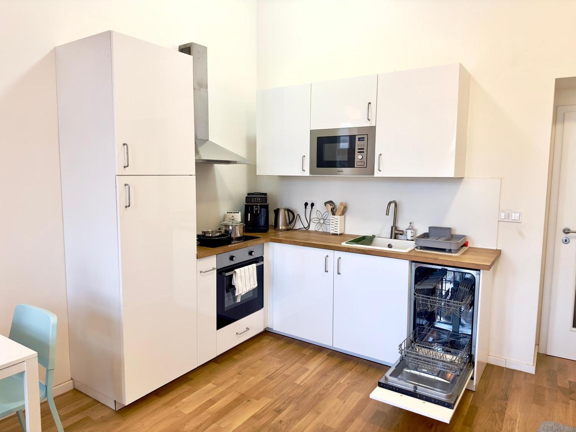 Modern 2 Bed-room In 1 With Stunning National Museum View Apartment *