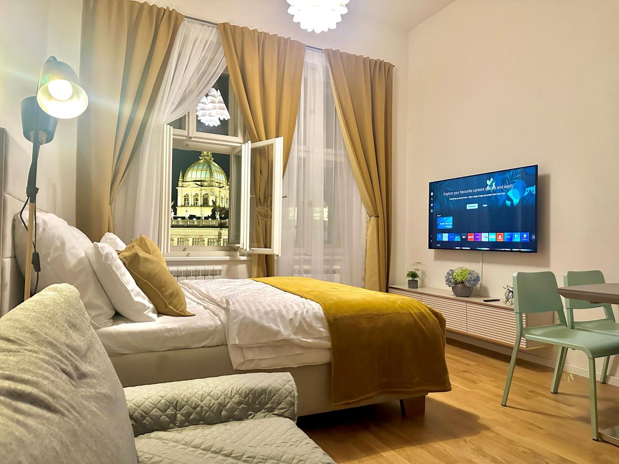 Modern 2 Bed-room In 1 With Stunning National Museum View Apartment